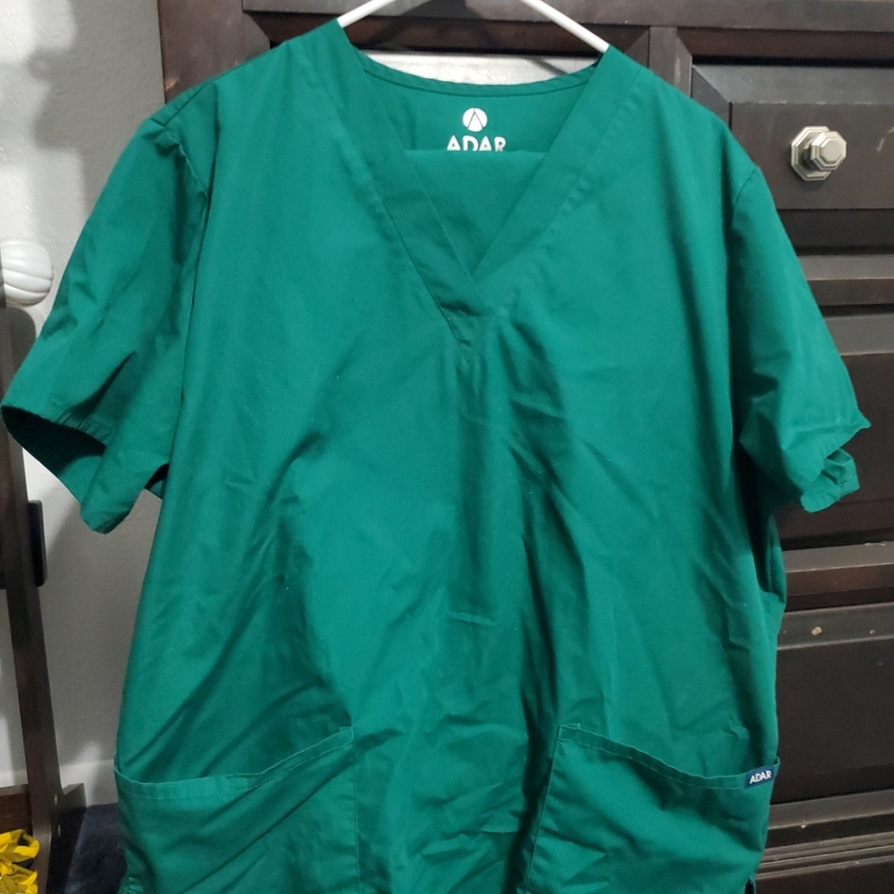 Ada Men's Green Scrub Set